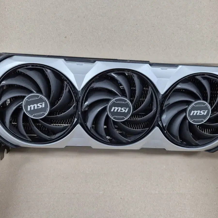 msi RTX4080 16GB VENTUS 3X OC