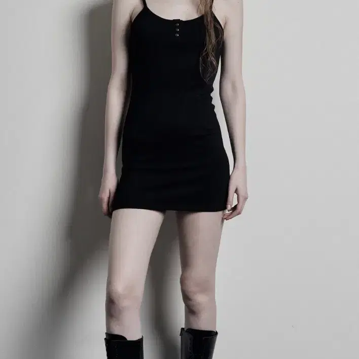 보헴서 BUTTON SLEEVELESS DRESS, CHARCOAL