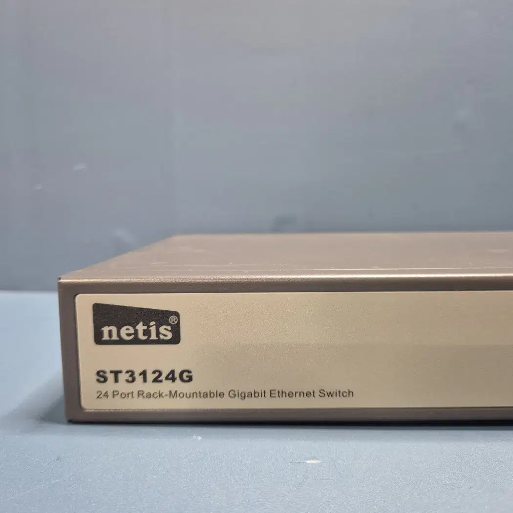 netis 24포트 허브 st3124g 판매합니다.