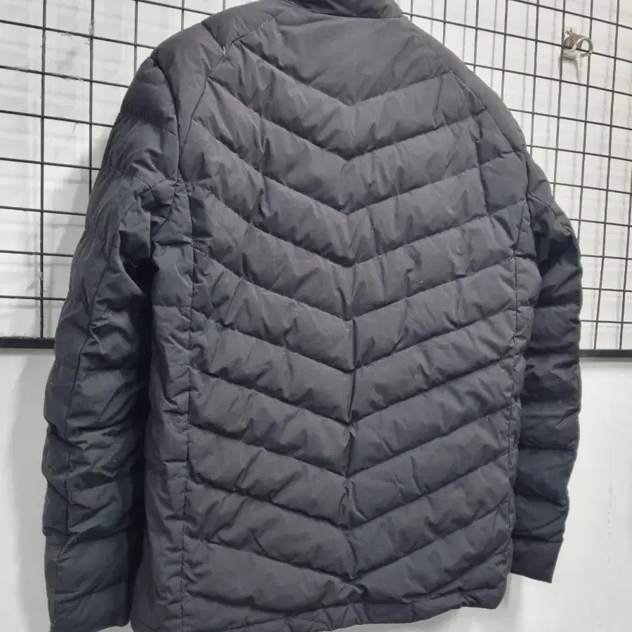 105XL K2 경량 다운 패딩.