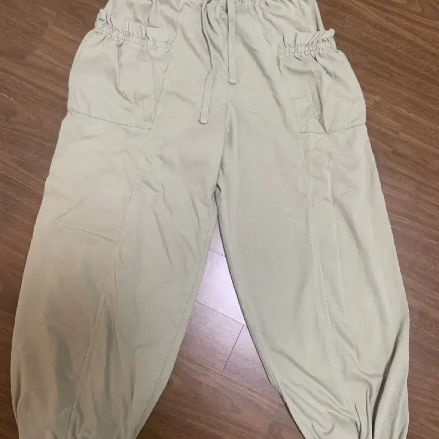 부디무드라 Futo jogger pants_Tea