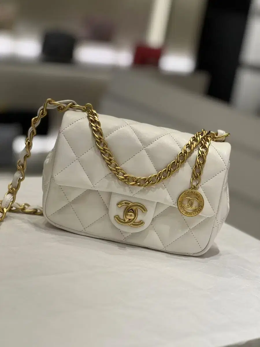 CHANEL mini금화 숄더백 크로스 토트