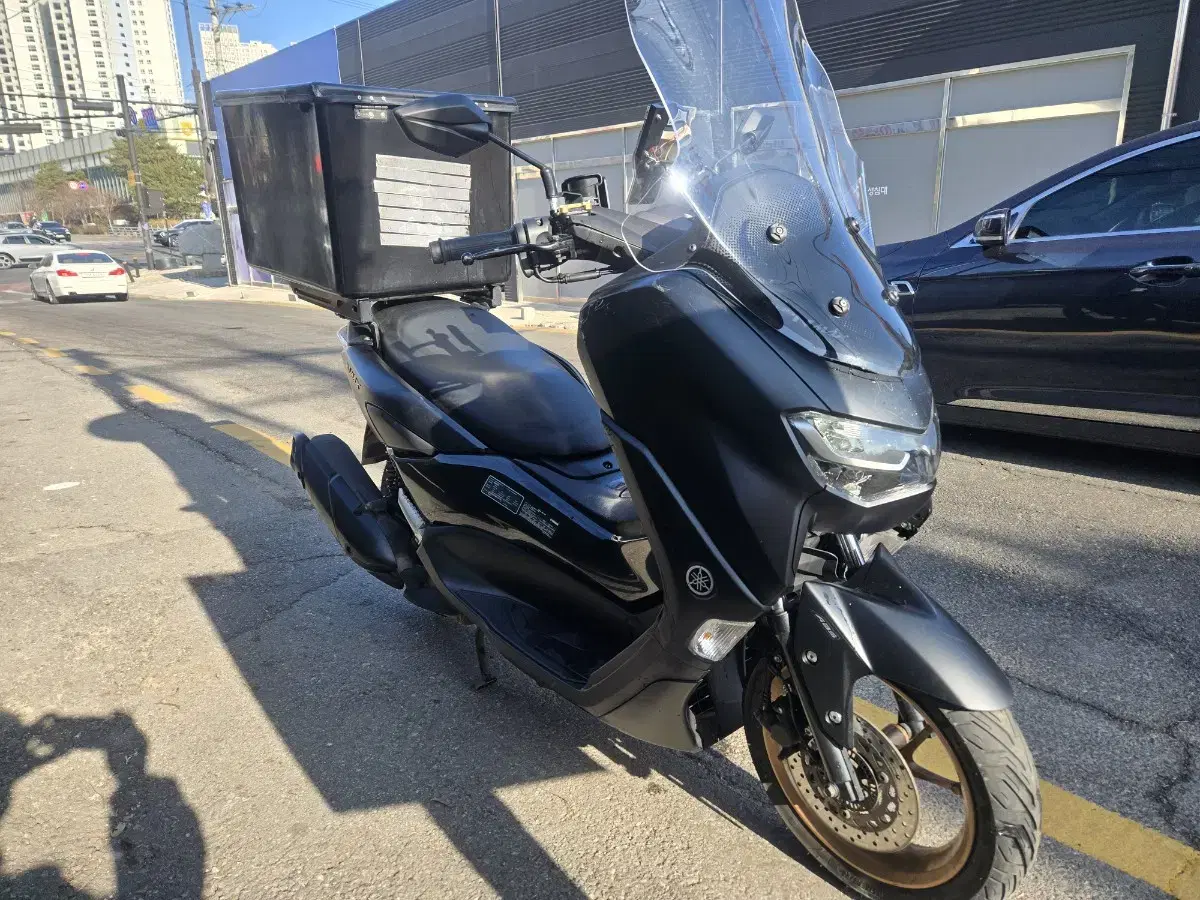 야마하 nmax125cc 22년 팝니다.