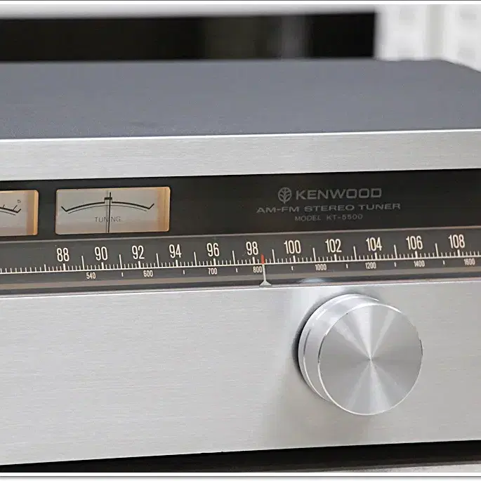 캔우드(KENWOOD) A급 컴팩트형 아날로그 튜너 모델 KT-5500