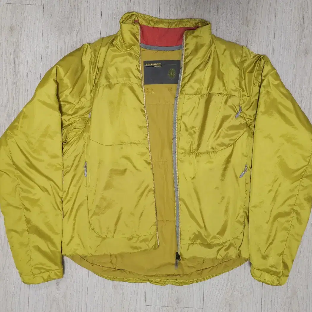 살로몬 Primaloft jacket, early 00's