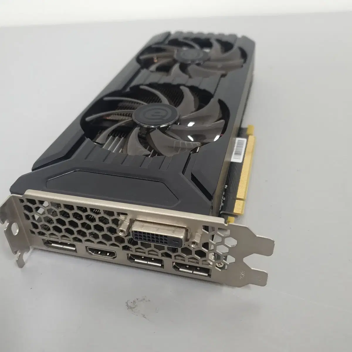 [무료배송] 중고 이엠텍 GTX 1060 3GB 게이밍 그래픽카드