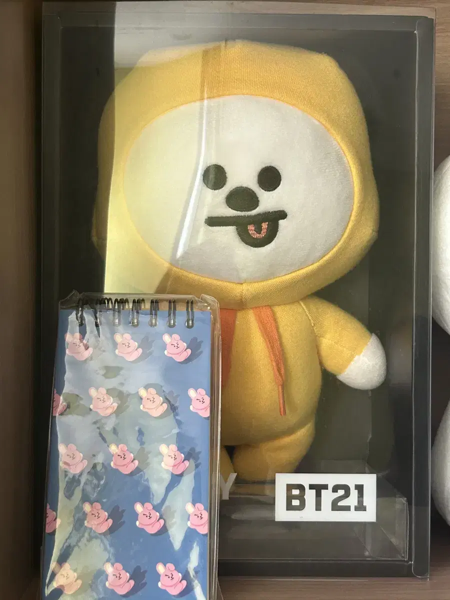 Bt21 인형 + 수첩