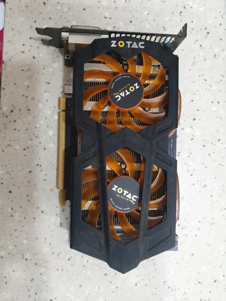 조탁 gtx660 2g 그래픽카드