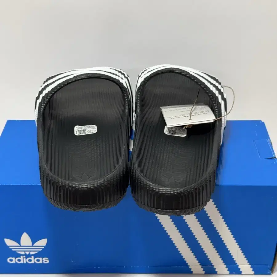 아디다스 Adidas 아딜렛 22 코어 블랙 275mm 슬리퍼