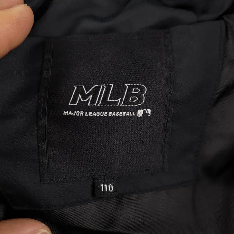 MLB 엠엘비 블랙 LA다저스 쿠키패치 히든지퍼 후드 폴리립스탑 덕다운