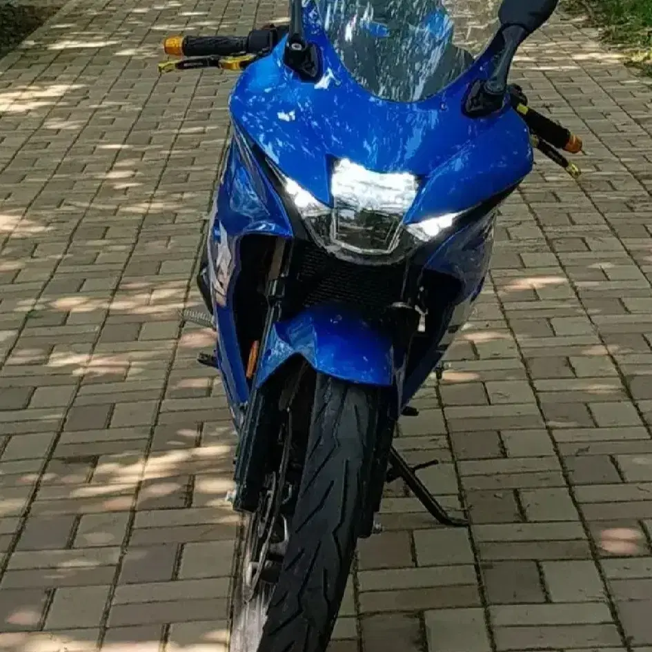 GSX-R125 2019년식 / 1만Km 블루컬러 순정차량