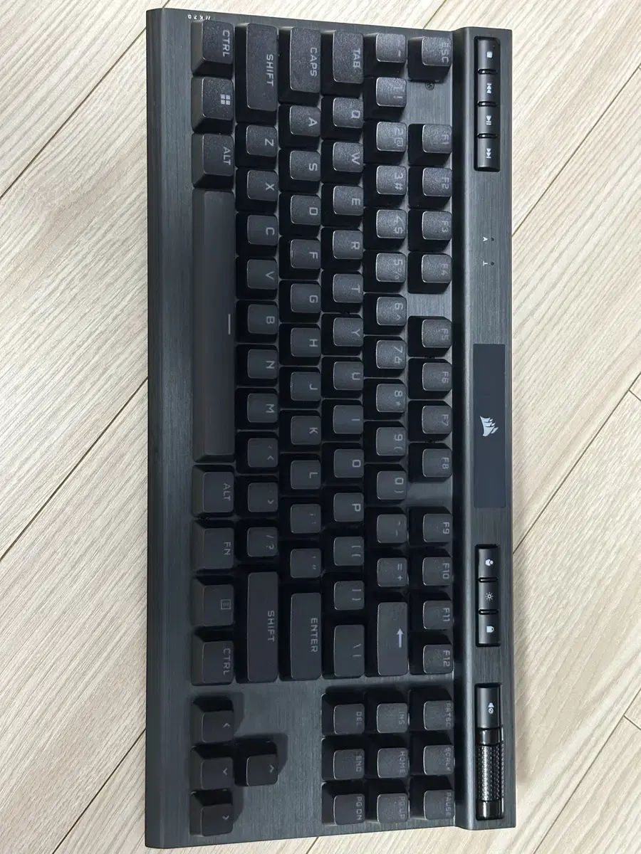 커세어 k70 rgb tkl 스피드축(은축) 판매합니다