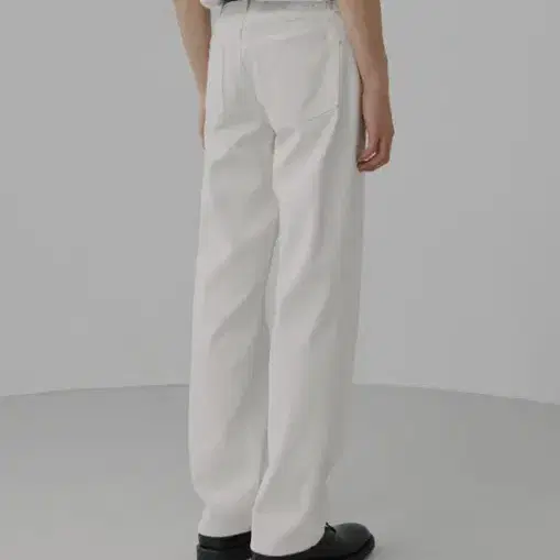 브랜디드 1880 PURE CREAM JEANS WIDE STRAIGHT