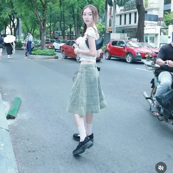 에즈이프캘리 CALIE DENIM MIDI SKIRT/s