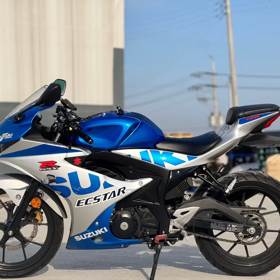 스즈키 gsxr125 21년식 1만km 스페셜카울 차량 판매합니다!