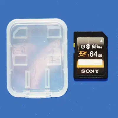 SONY 정품 64G SD 카드와 전용 리더기