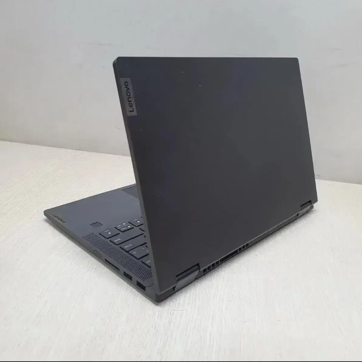 LENOVO IdeaPad Flex 5 82HU 노트북