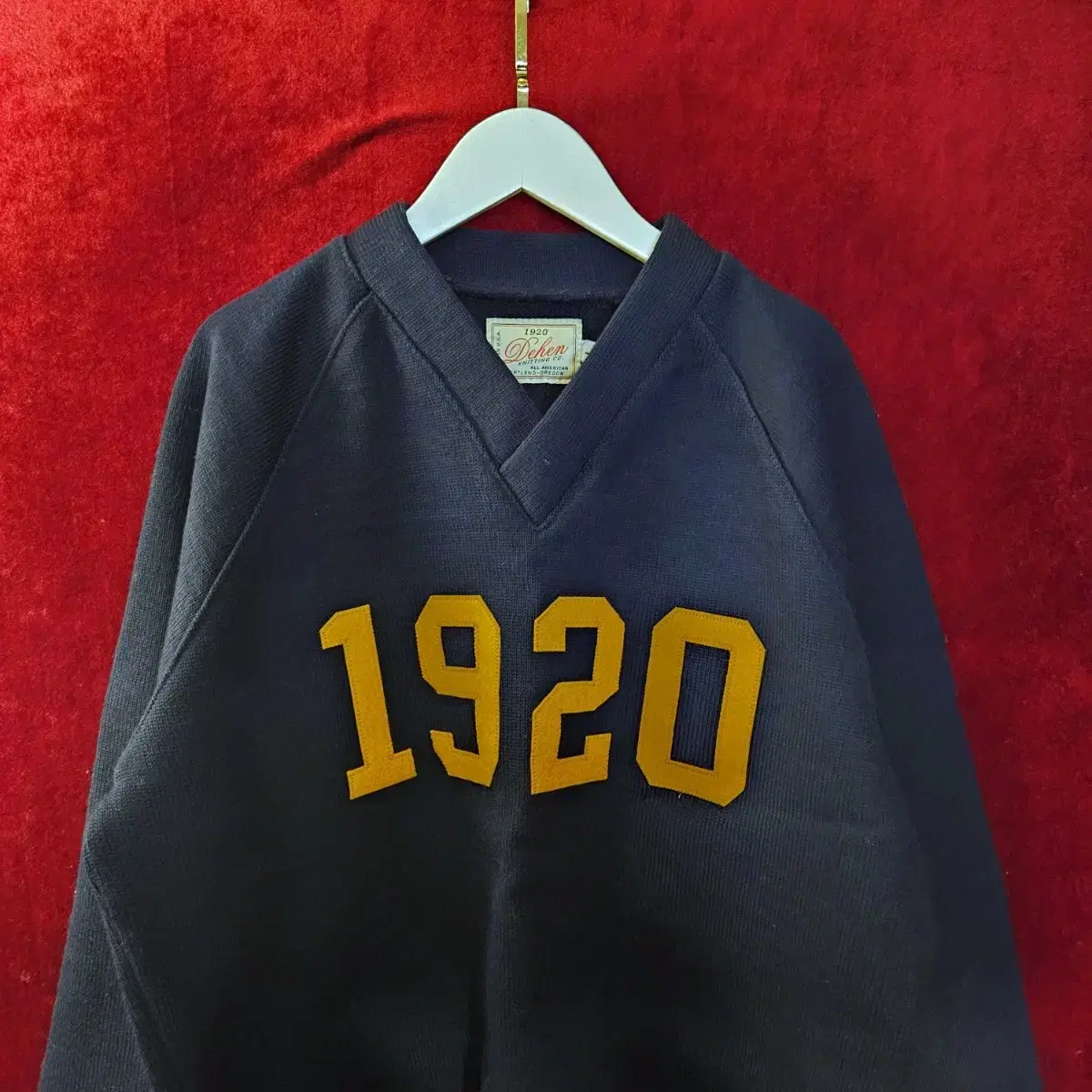 데헨1920(Dehen) in USA Wool 100% 브이넥 니트