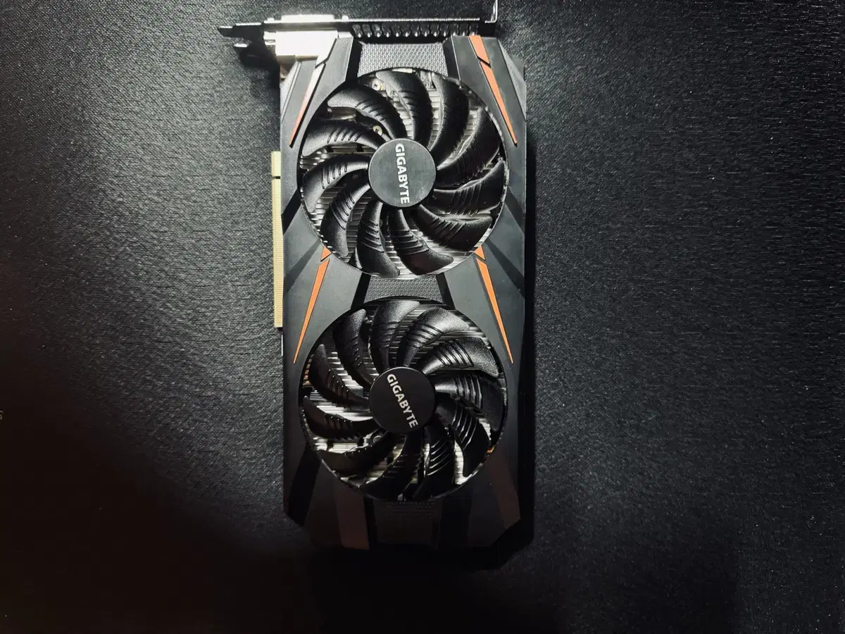 기가바이트 GTX 1060 3g