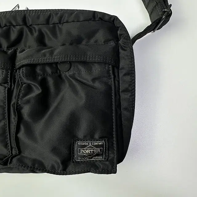 PORTER TANKER SHOULDER BAG (S) 포터 탱커 숄더백