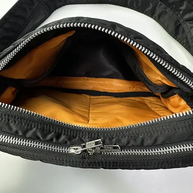 PORTER TANKER SHOULDER BAG (S) 포터 탱커 숄더백