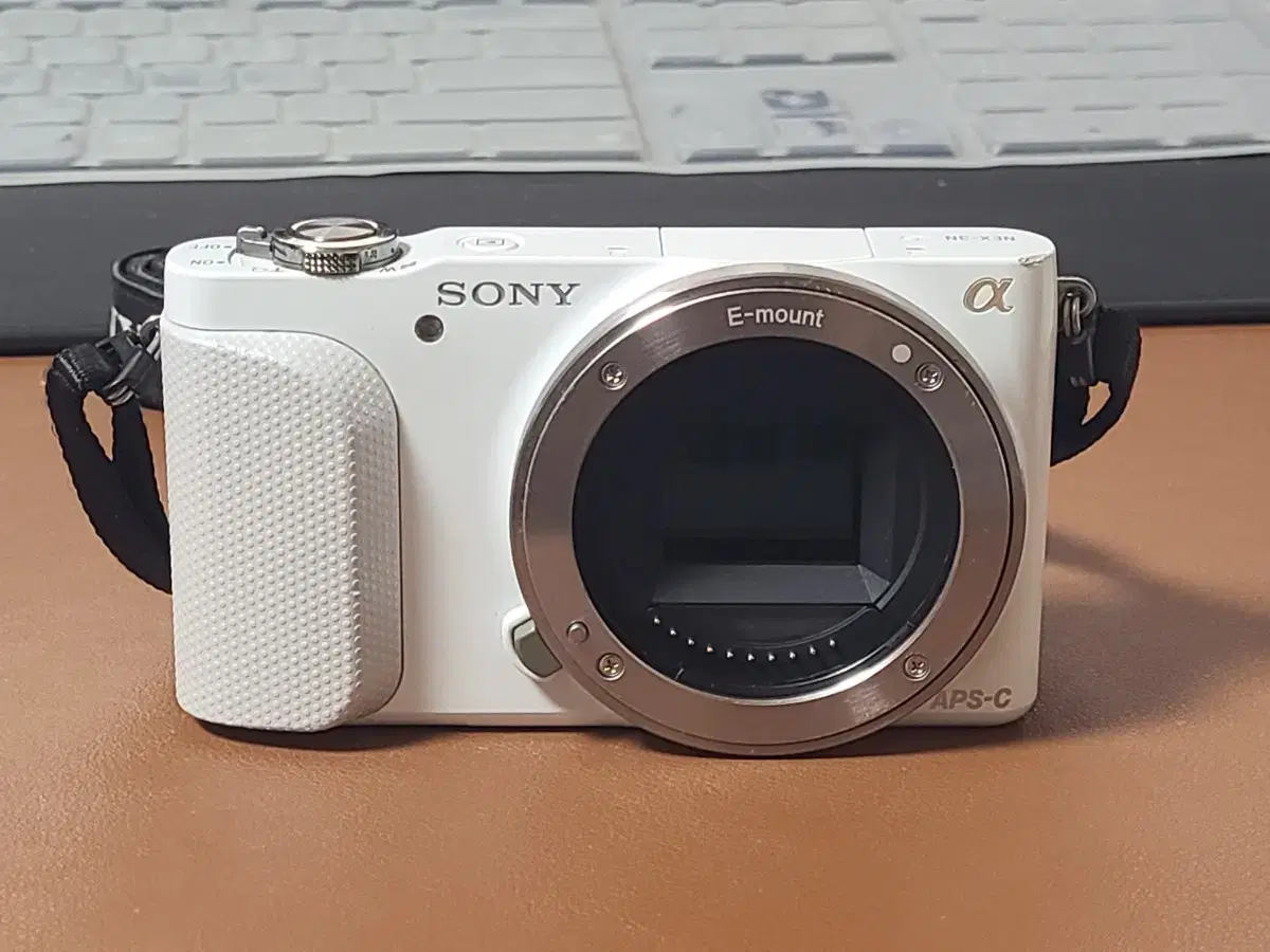 [For parts]Sony mirrorless camera NEX-3N