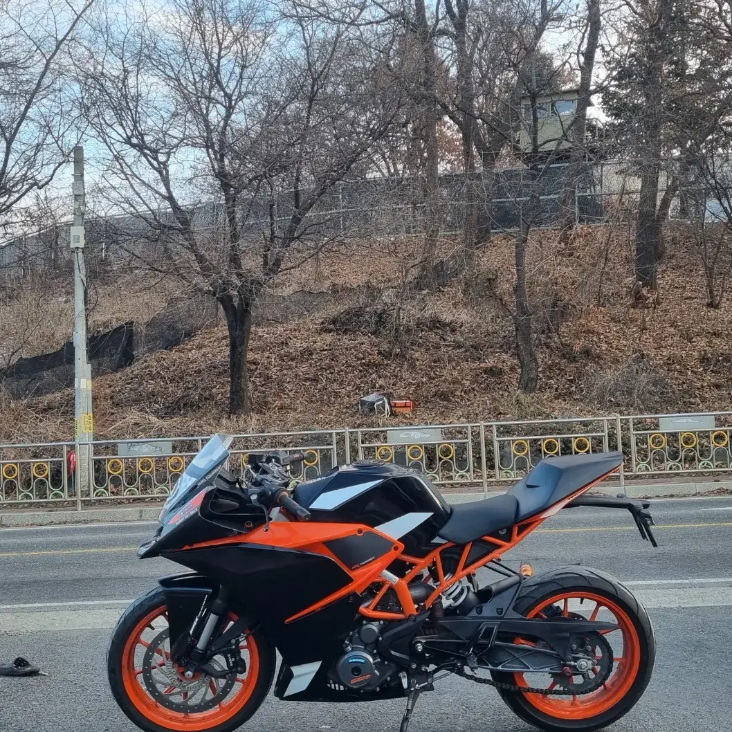 ktm rc390 18년식 / 1만대키로수/애로우머플러튜닝/신차급/급매