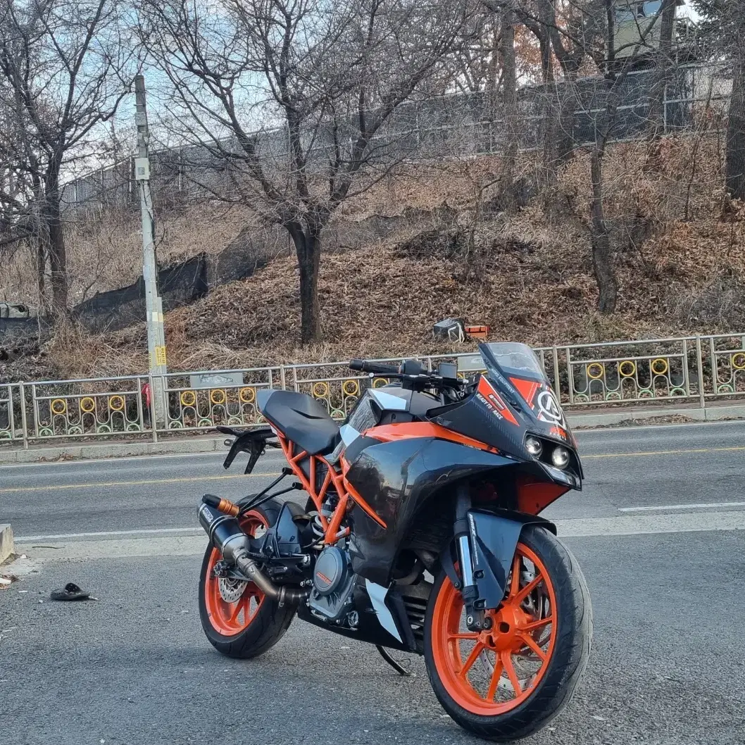 ktm rc390 18년식 / 1만대키로수/애로우머플러튜닝/신차급/급매