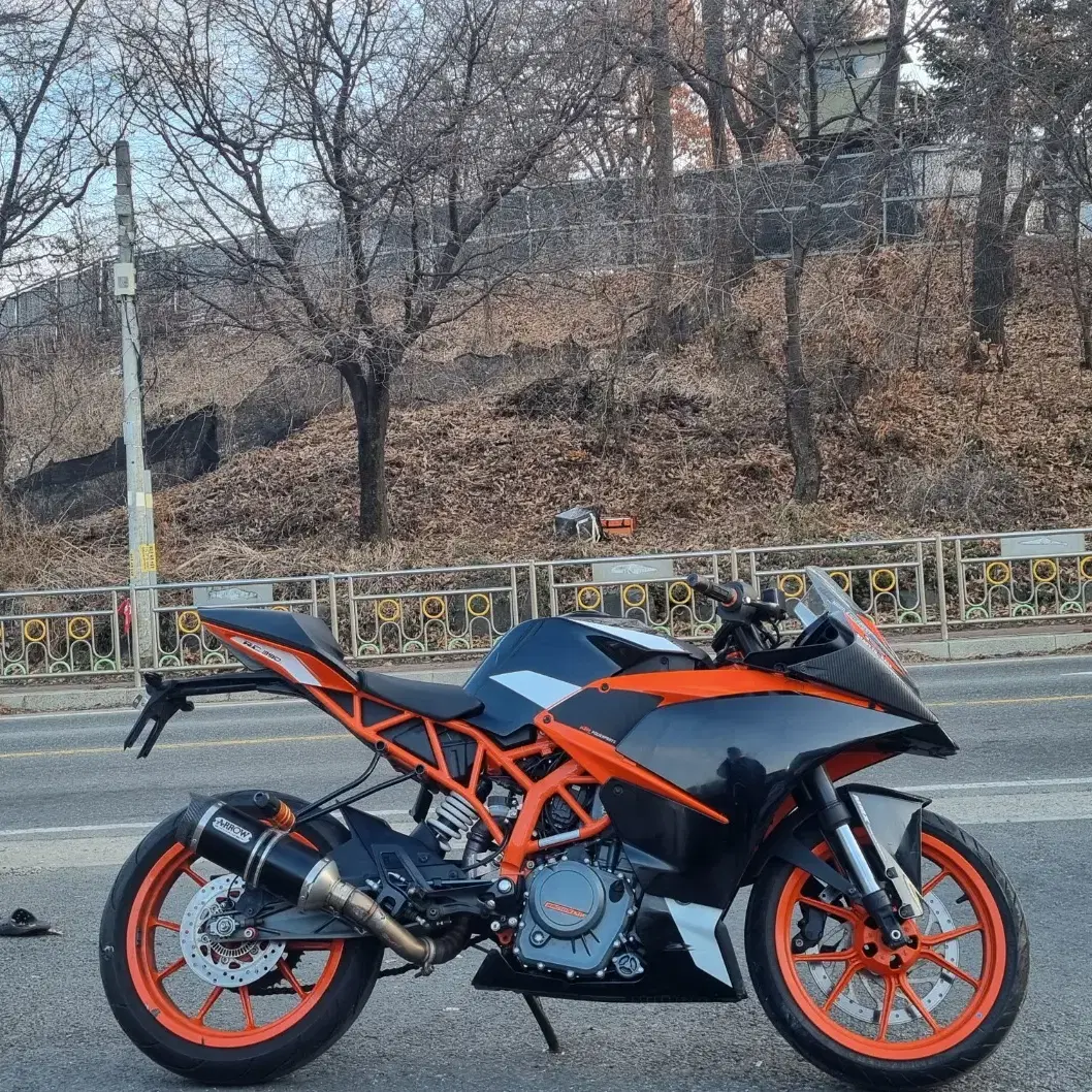 ktm rc390 18년식 / 1만대키로수/애로우머플러튜닝/신차급/급매