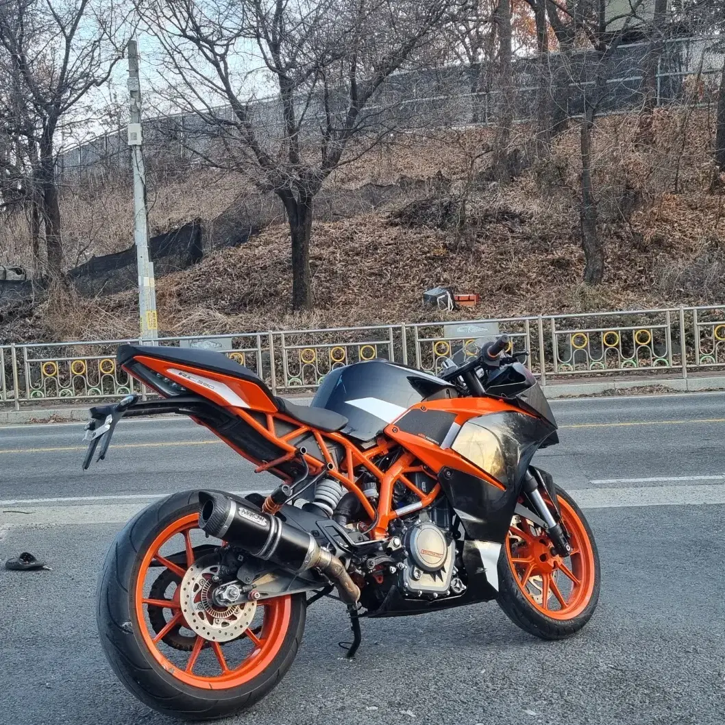 ktm rc390 18년식 / 1만대키로수/애로우머플러튜닝/신차급/급매