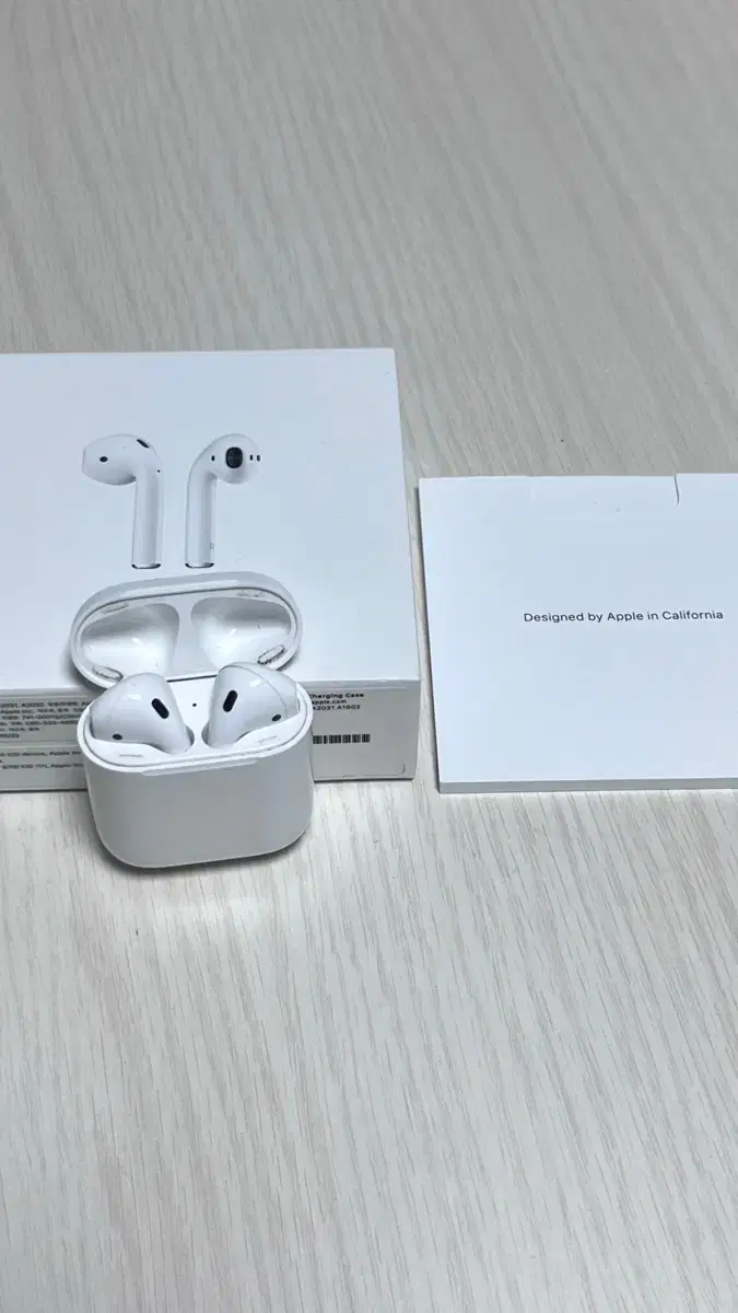 AirPods 2nd generation (Original, chargerO, warrantyO)