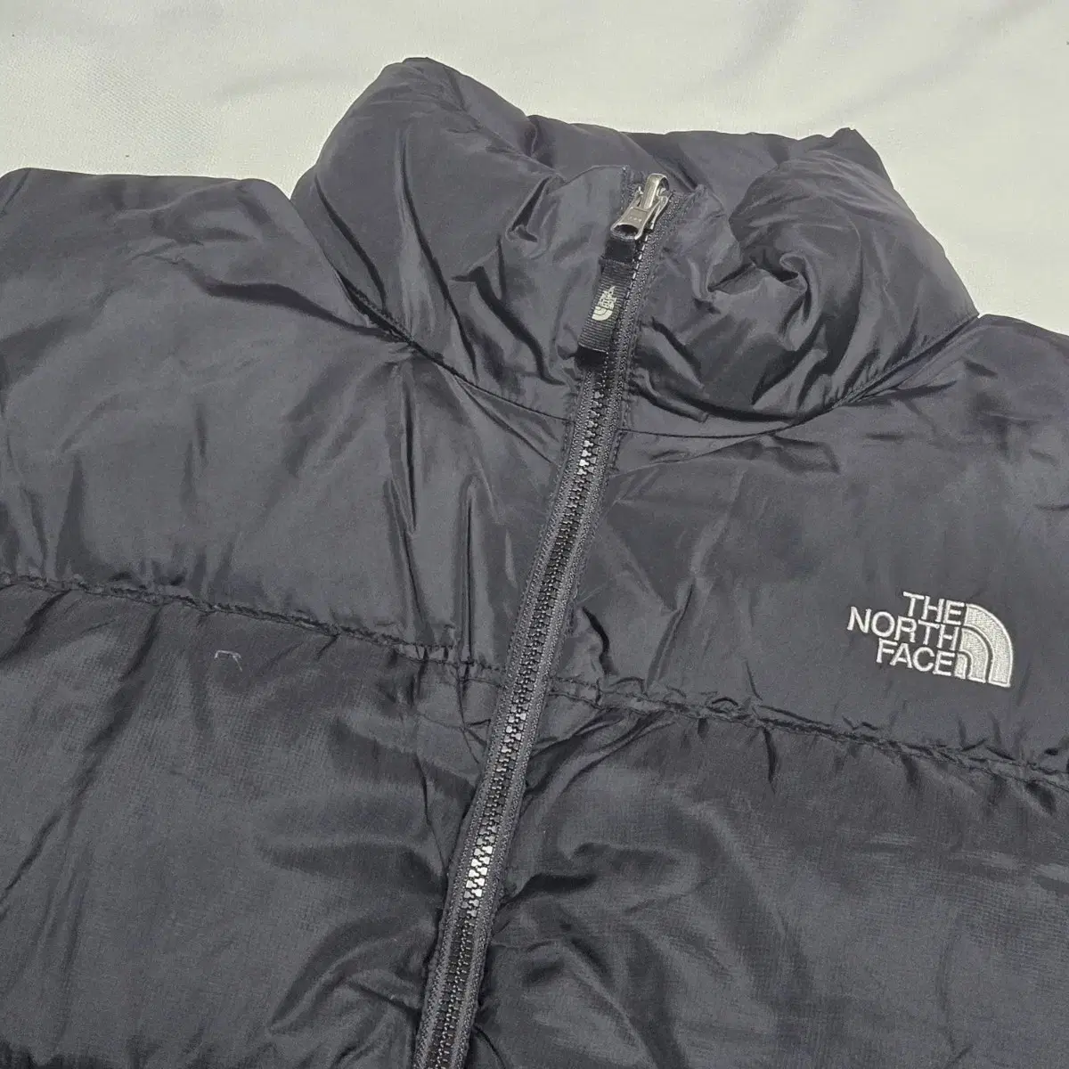 XL The North Face Nupsi Matte Black 700 Padding