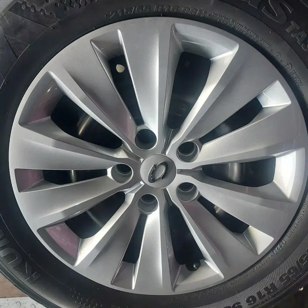 2156516 XM3 중고타이어 215/65R16 깡통휠&타이어 세트