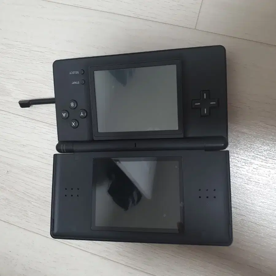 닌텐도 ds lite 게임기 팔아요