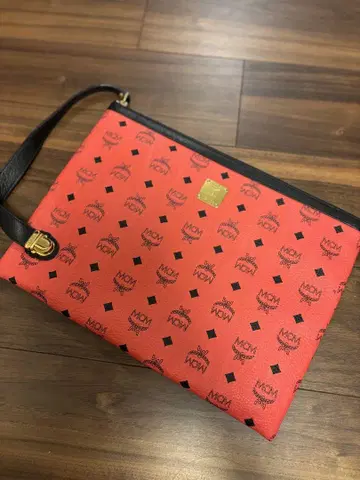 엠씨엠 클러치백