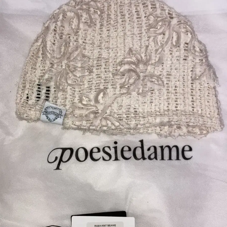 poesiedame rosa knit beanie