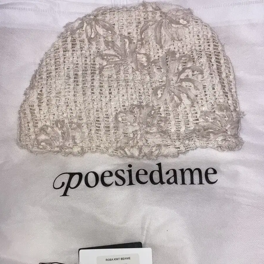 poesiedame rosa knit beanie