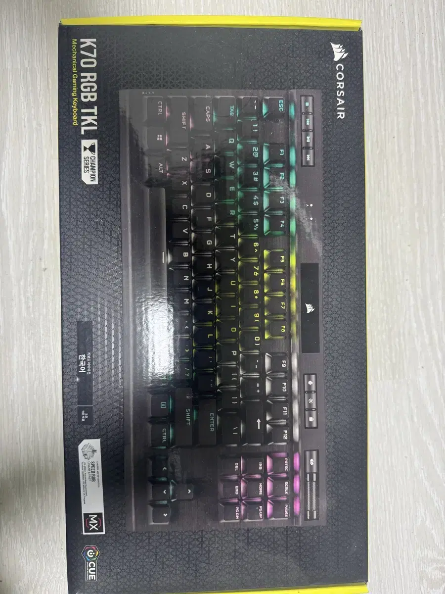 커세어 k70 tkl 스피드 은축 팝니다