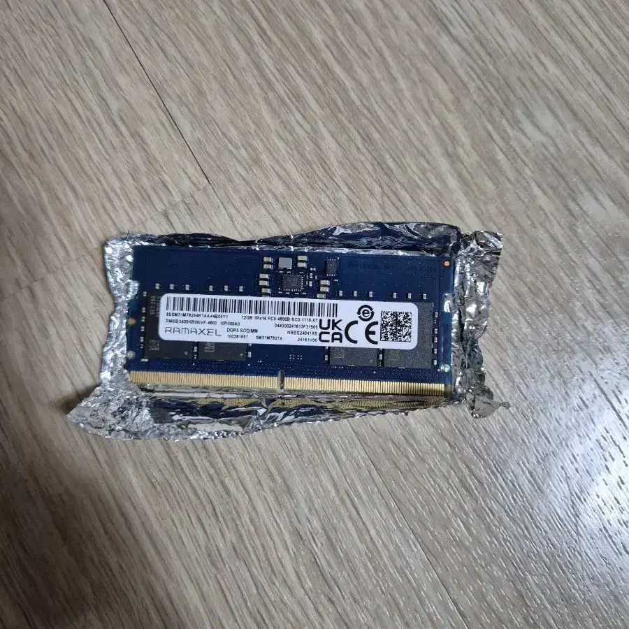 레노버 loq 12gb 적출램 (RAMAXEL DDR5 4800)