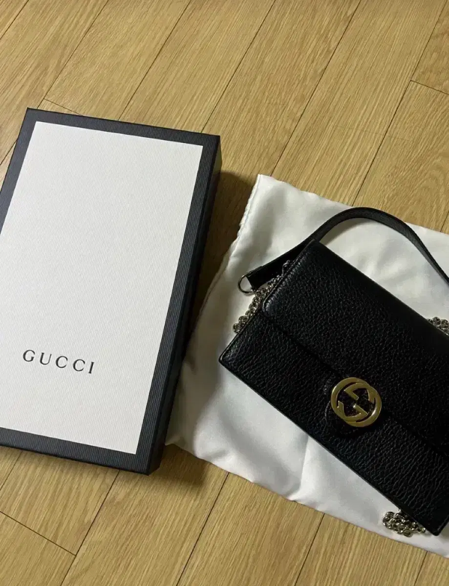 S급 : Gucci(구찌) 615523 레더 인터로킹 WOC 미니 크로스