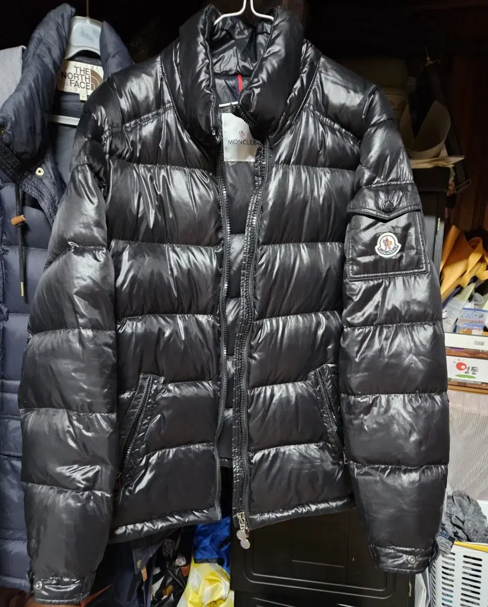 100% Moncler goose down padding