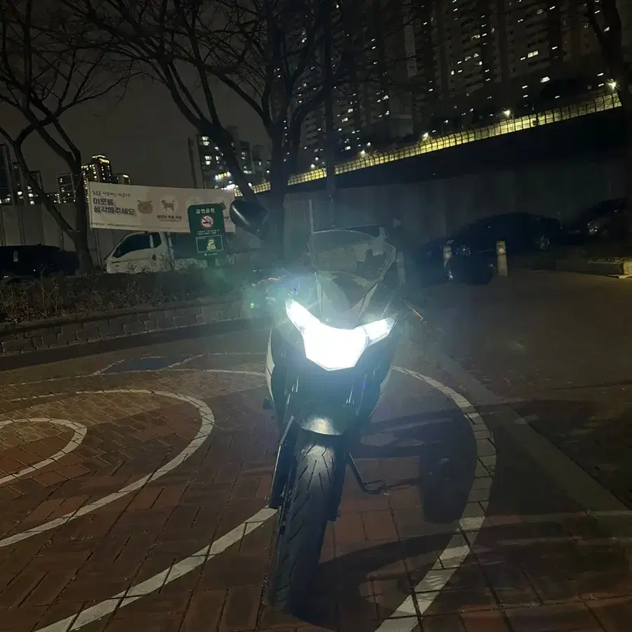 cbr125(16연식 깔끔한차량 판매합니다!)