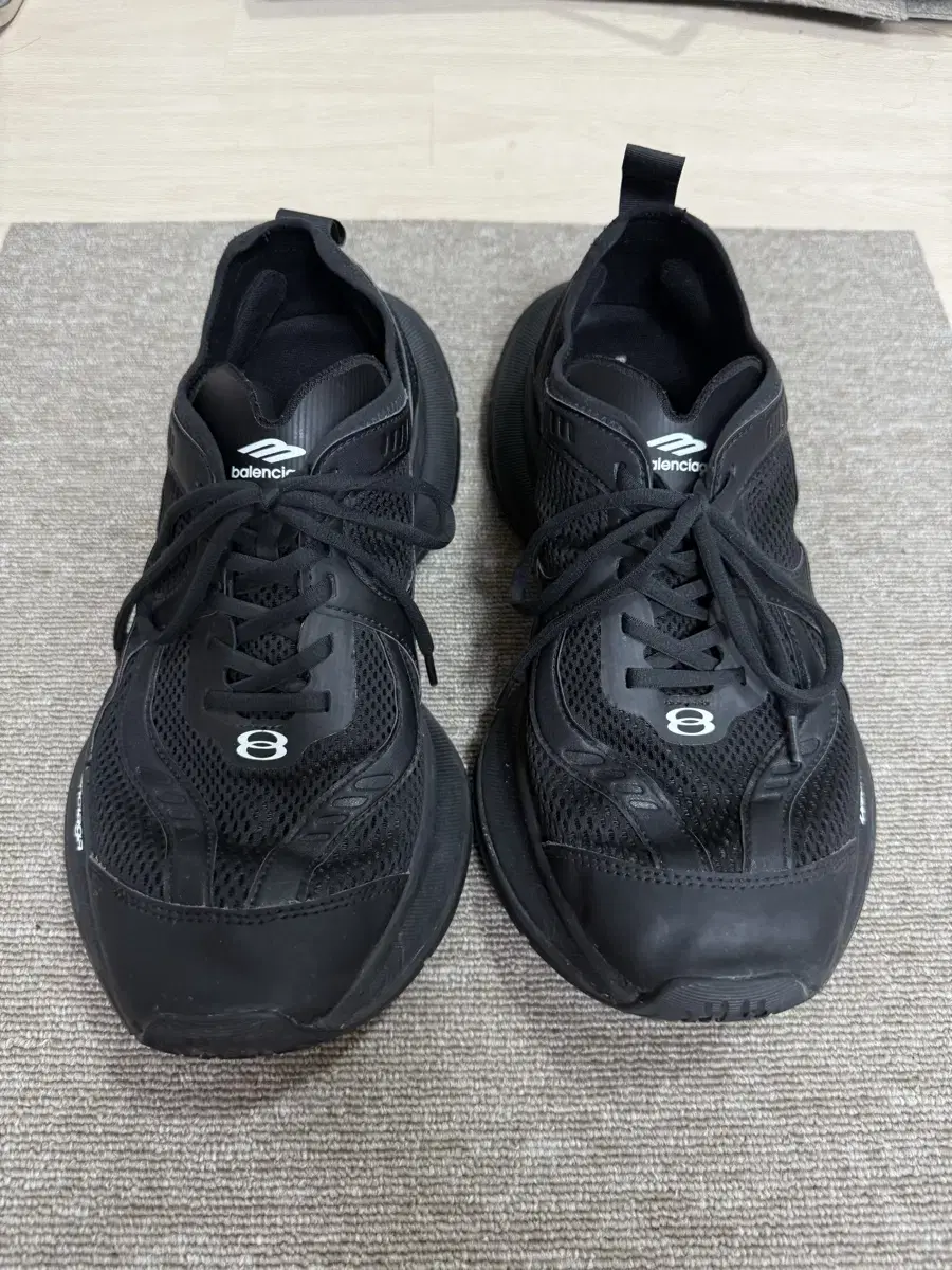 balenciaga circuit 43