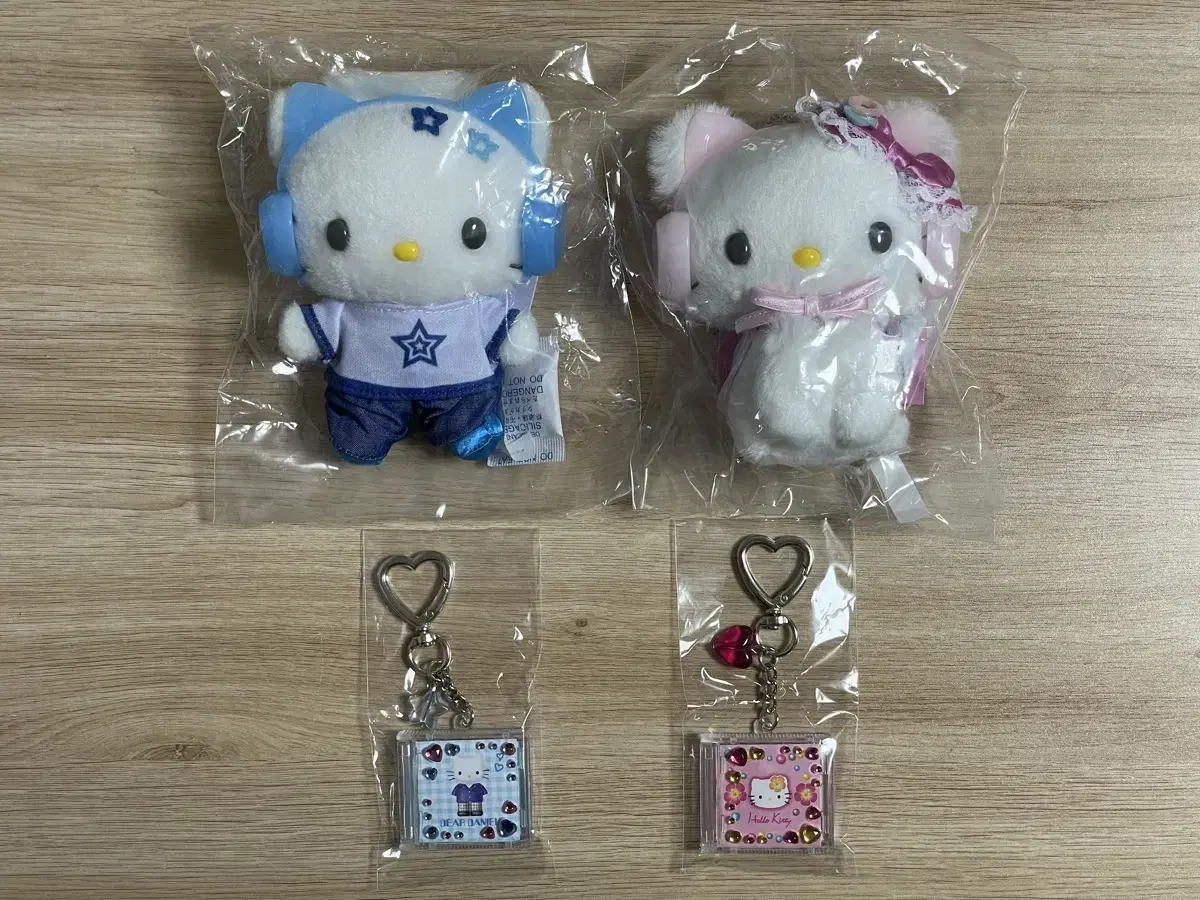 Heisei Pop DearDanielle Chamikitty Mascot Headset CD Keyring Danielle