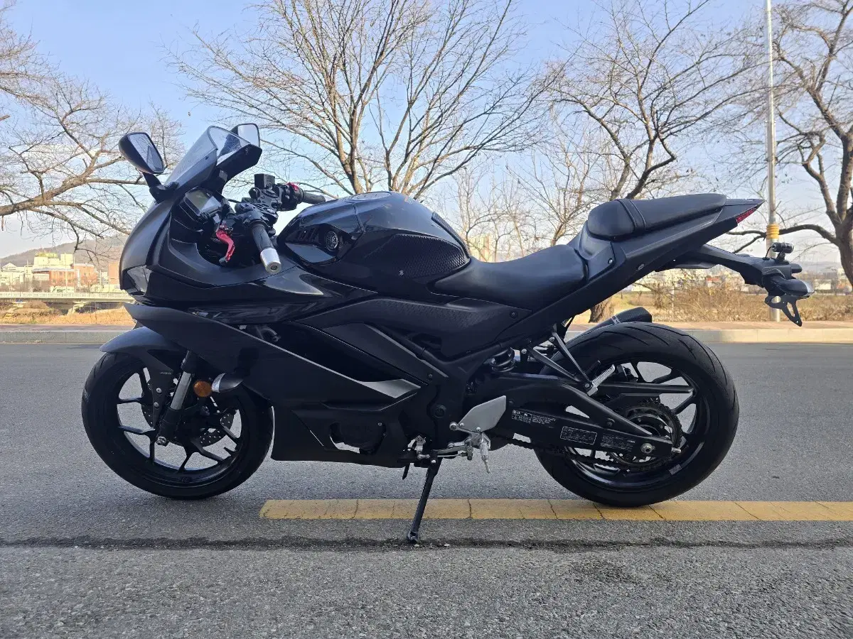 2020년식 야마하 yzfr3 로우 킬로수신차 컨디션 아크라포빅 구변