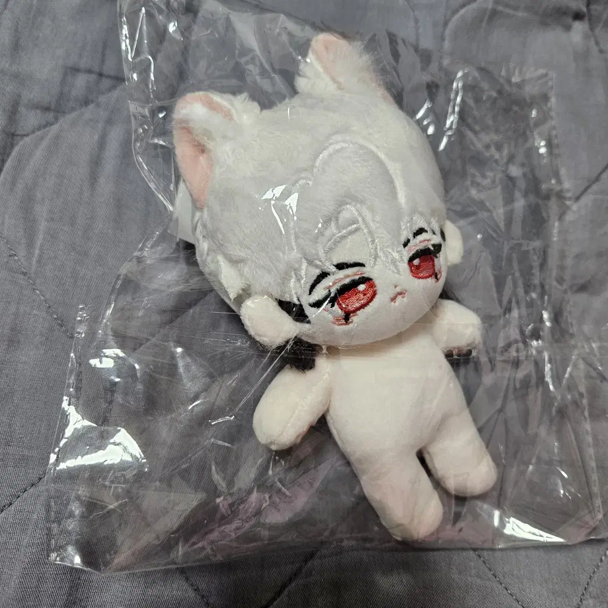 plave eunho attributes doll @eunho sealed wts!