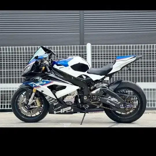 BMW S1000RR