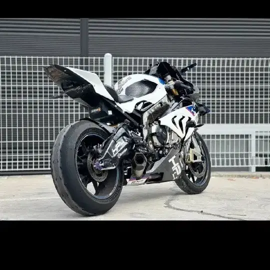 BMW S1000RR