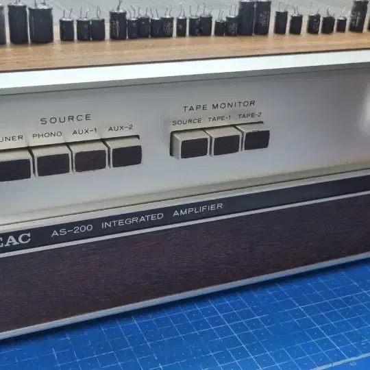 [리캡안료]TEAC 티악 AS-200 인티앰프 팝니다