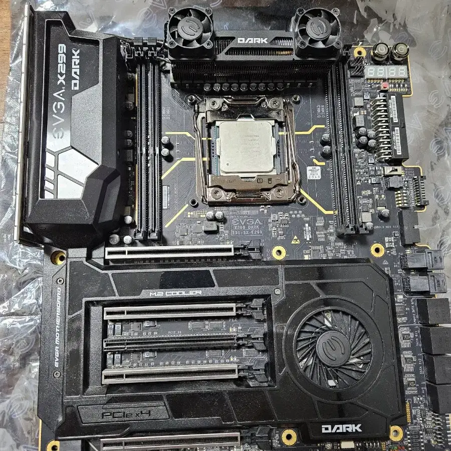 evga x299 dark + i9 9920x